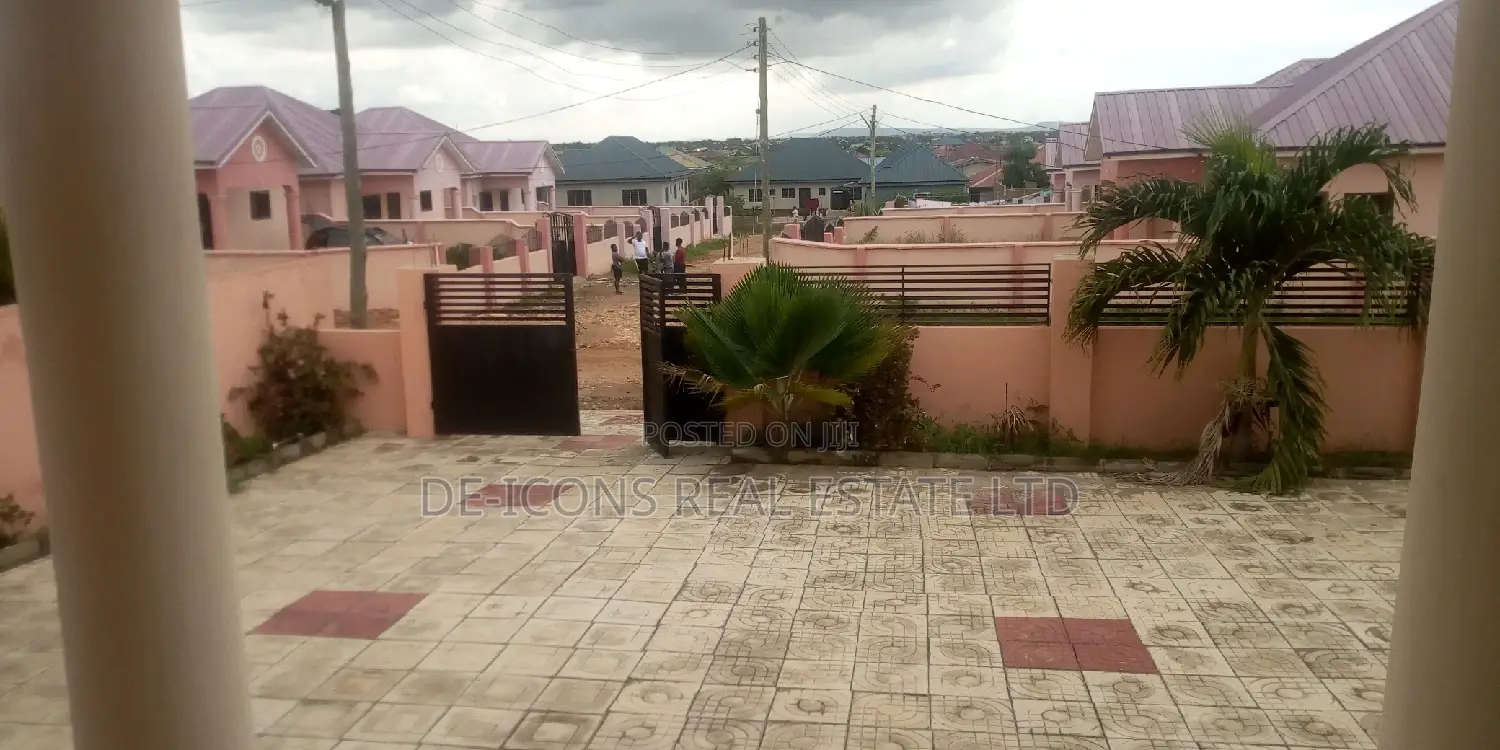 3bdrm House in Awutu Senya East Municipal for sale