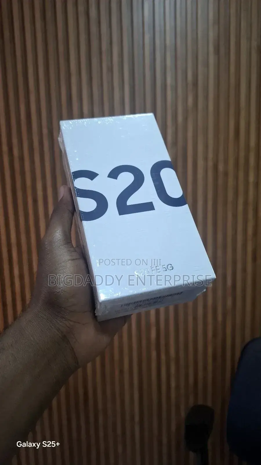 New Samsung Galaxy S20 FE 5G 128 GB