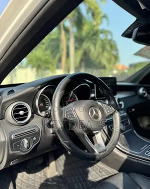 Mercedes-Benz C300 Base C300 AWD 4MATIC Sedan 2018 White