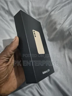 New Samsung Galaxy S23 128 GB