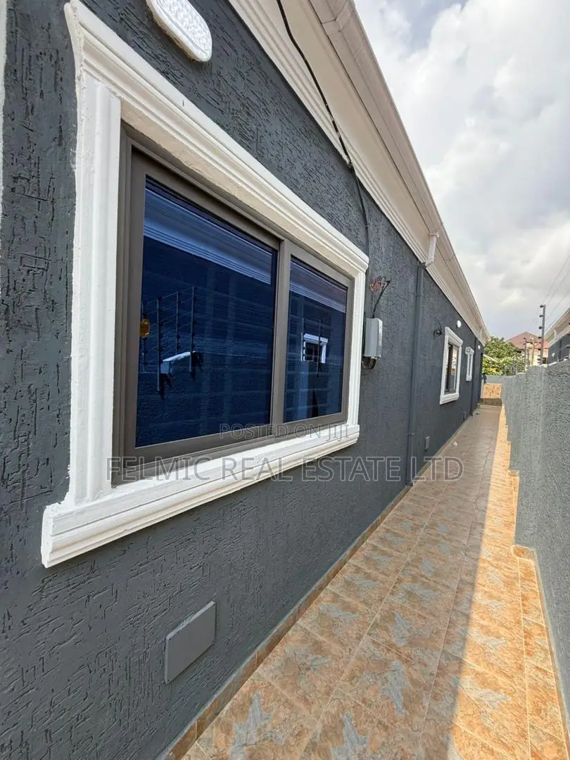3bdrm House in Felmic Real Estate, Amasaman for sale