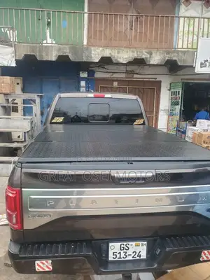 Bucket Cover. ( Hard Type) for Ford F-150