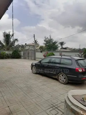 5bdrm House in Felmic Real Estate, Amasaman for sale