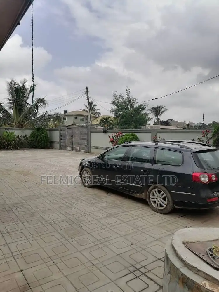 5bdrm House in Felmic Real Estate, Amasaman for sale
