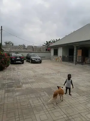 5bdrm House in Felmic Real Estate, Amasaman for sale