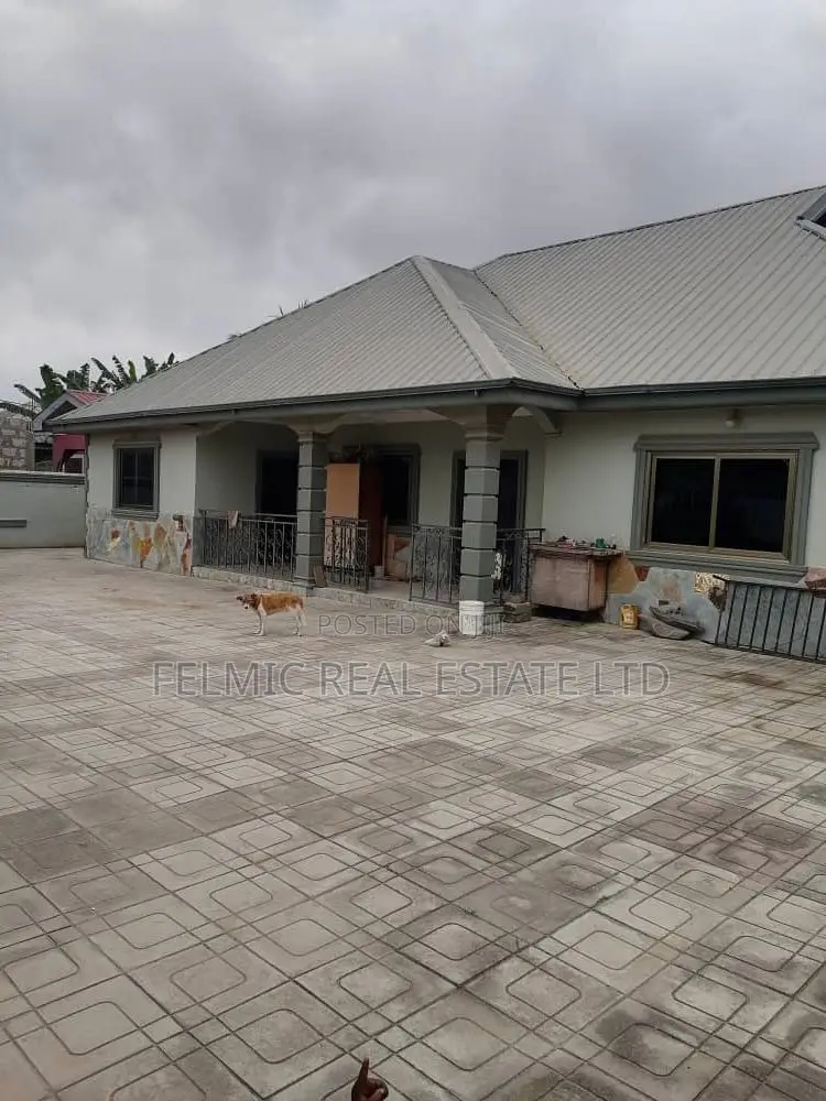 5bdrm House in Felmic Real Estate, Amasaman for sale