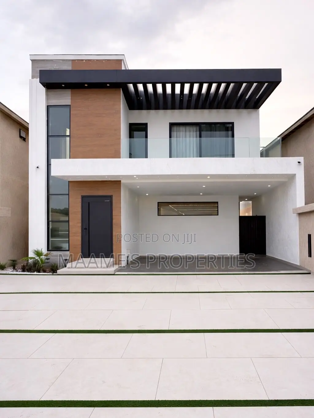 4bdrm Duplex in Adjiriganor for sale