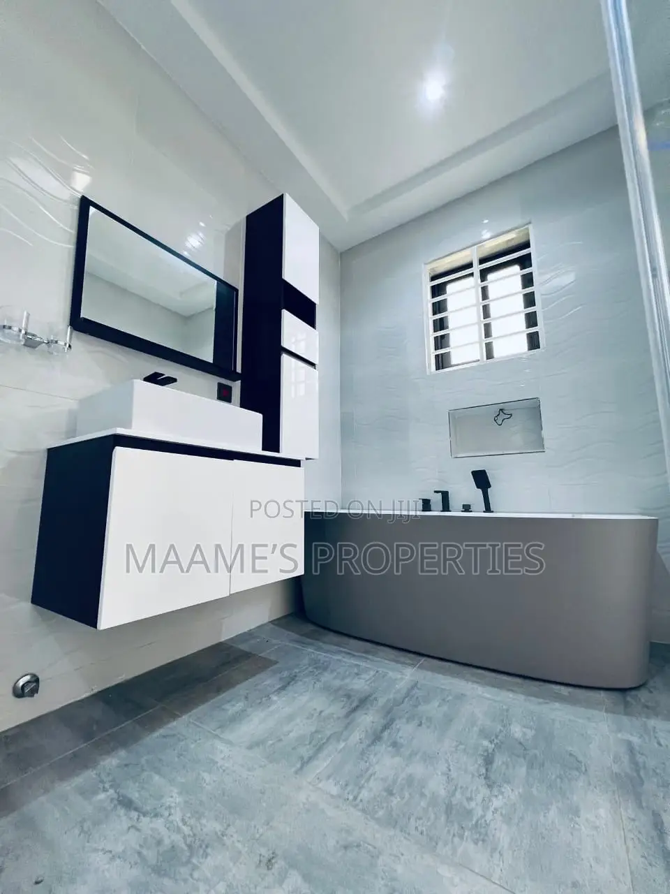 4bdrm Duplex in Ashaley Botwe for sale