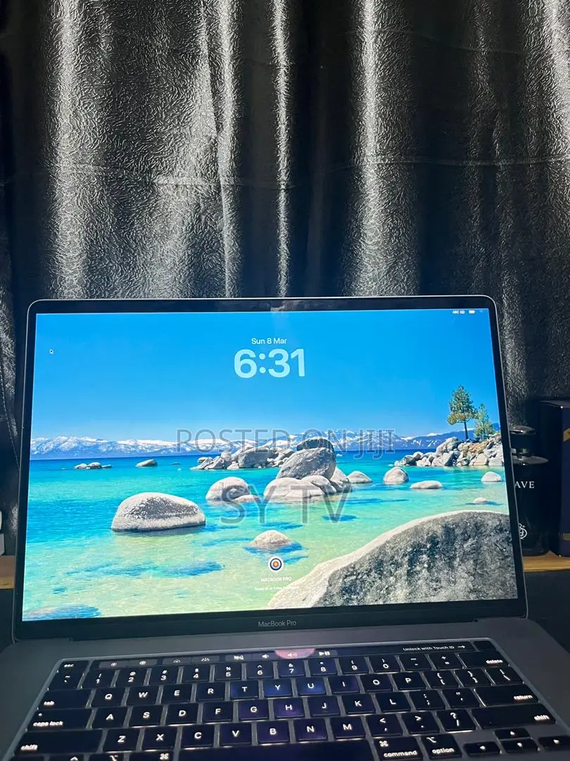 Laptop Apple MacBook Pro 2019 16GB Intel Core i7 SSD 512GB