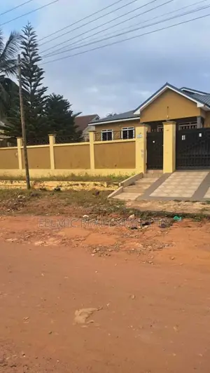 4bdrm House in Felmic Real Estate, Accra Metropolitan for sale