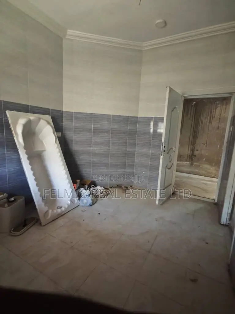 3bdrm House in Felmic Real Estate, Community 25 for sale