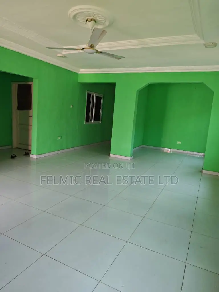 3bdrm House in Felmic Real Estate, Community 25 for sale
