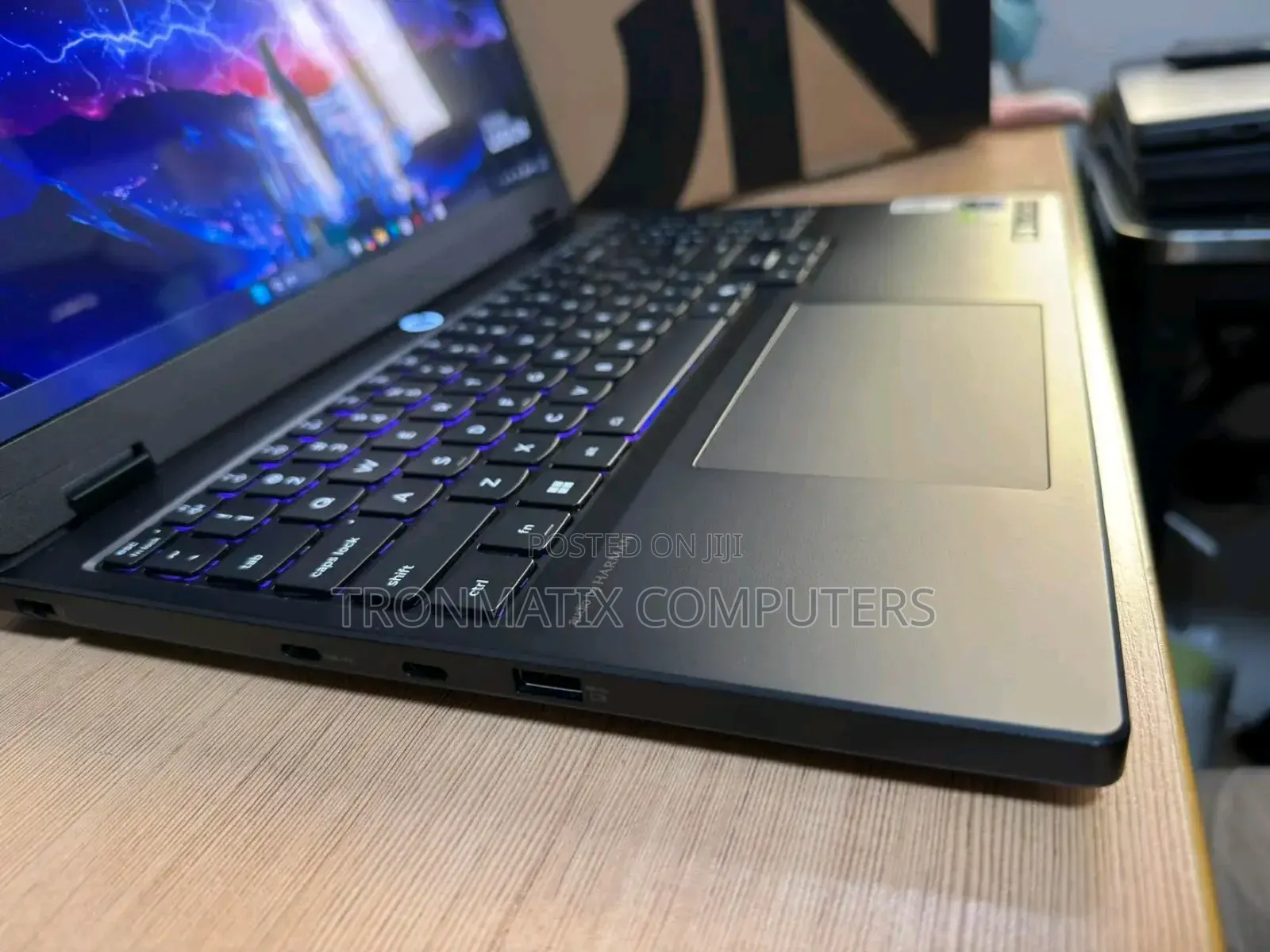New Laptop Lenovo G710 24GB Intel Core i9 SSD 1T