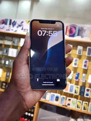 Apple iPhone XR 128 GB White
