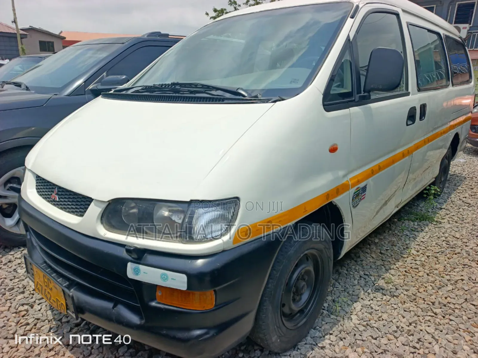 Mitsubishi Space Gear 2000 White