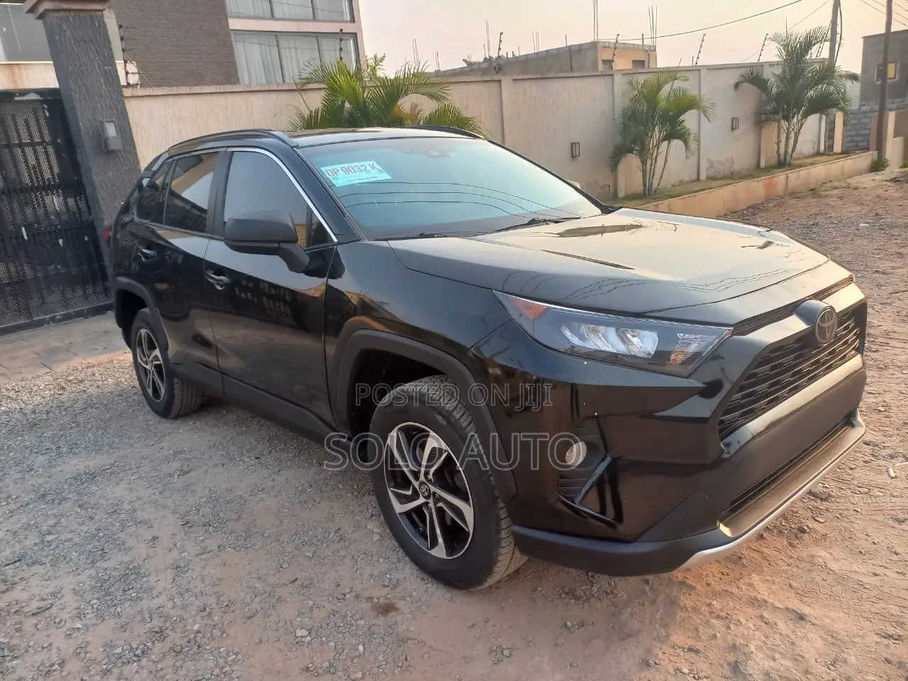 Toyota RAV4 LE 2022 Black