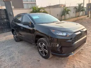Toyota RAV4 LE 2022 Black