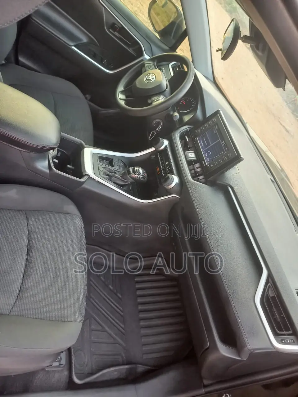 Toyota RAV4 LE 2022 Black