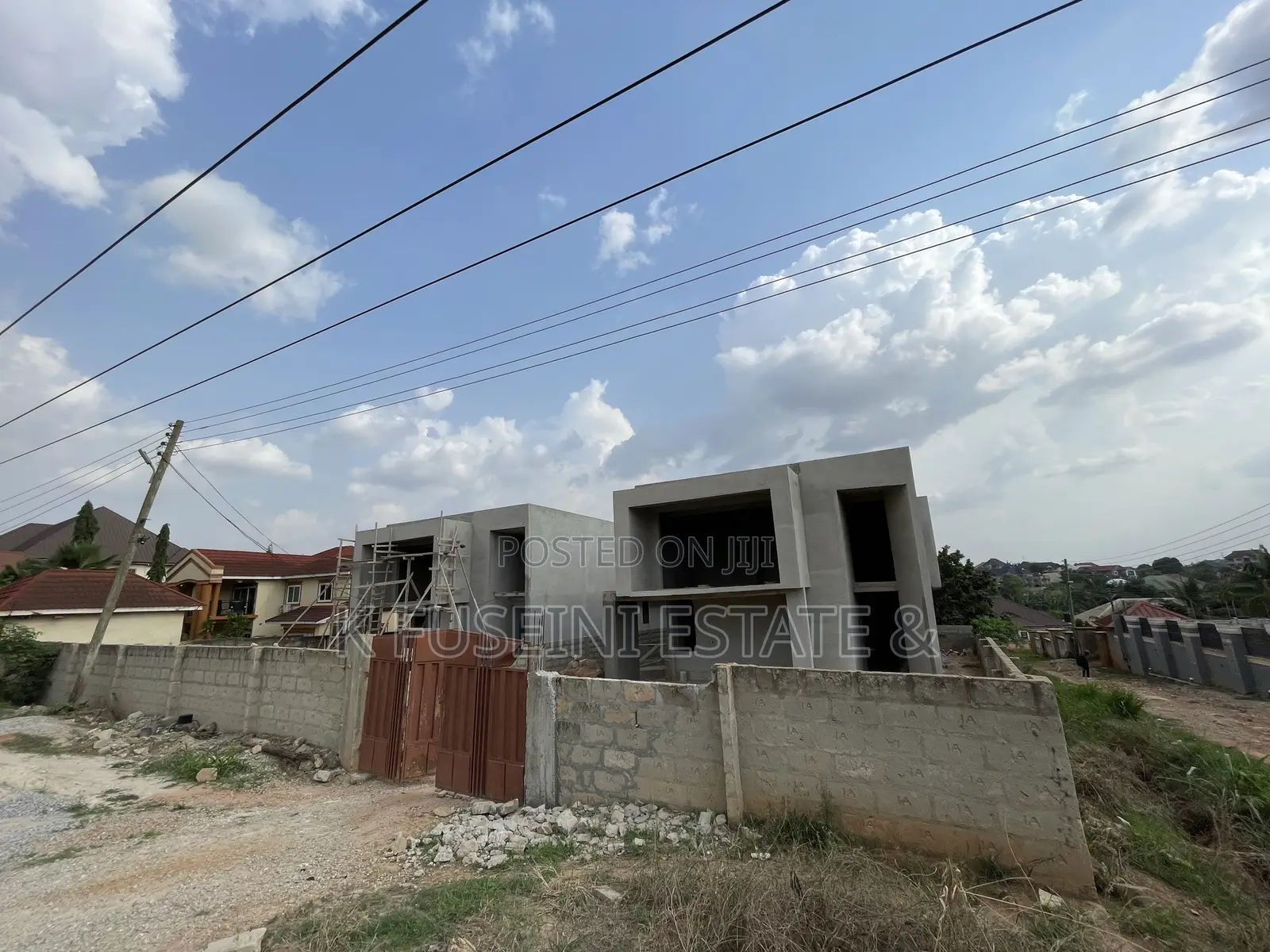 6bdrm Duplex in K Fuseini Estate, Kumasi Metropolitan for sale
