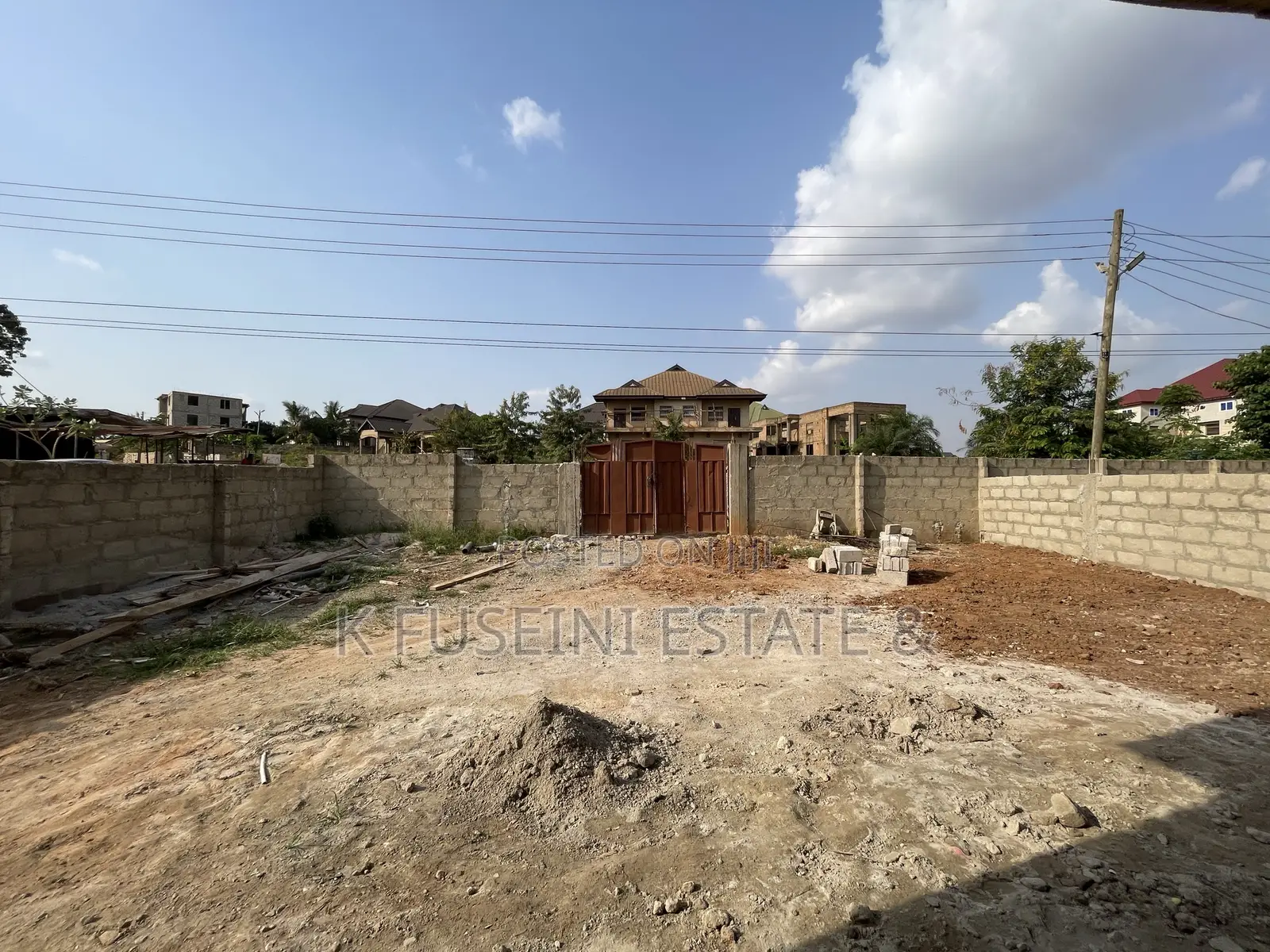 6bdrm Duplex in K Fuseini Estate, Kumasi Metropolitan for sale