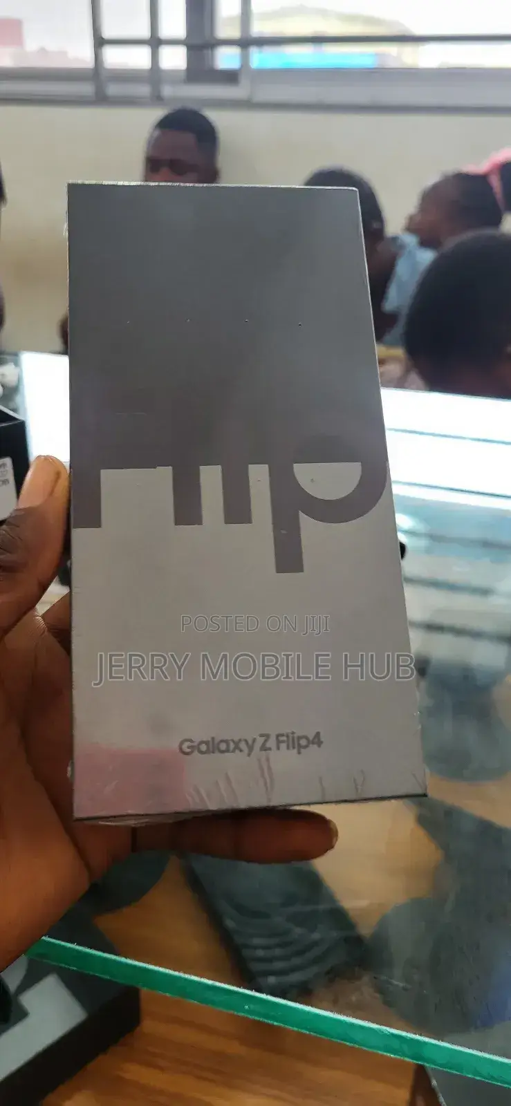 New Samsung Galaxy Z Flip4 256 GB Black