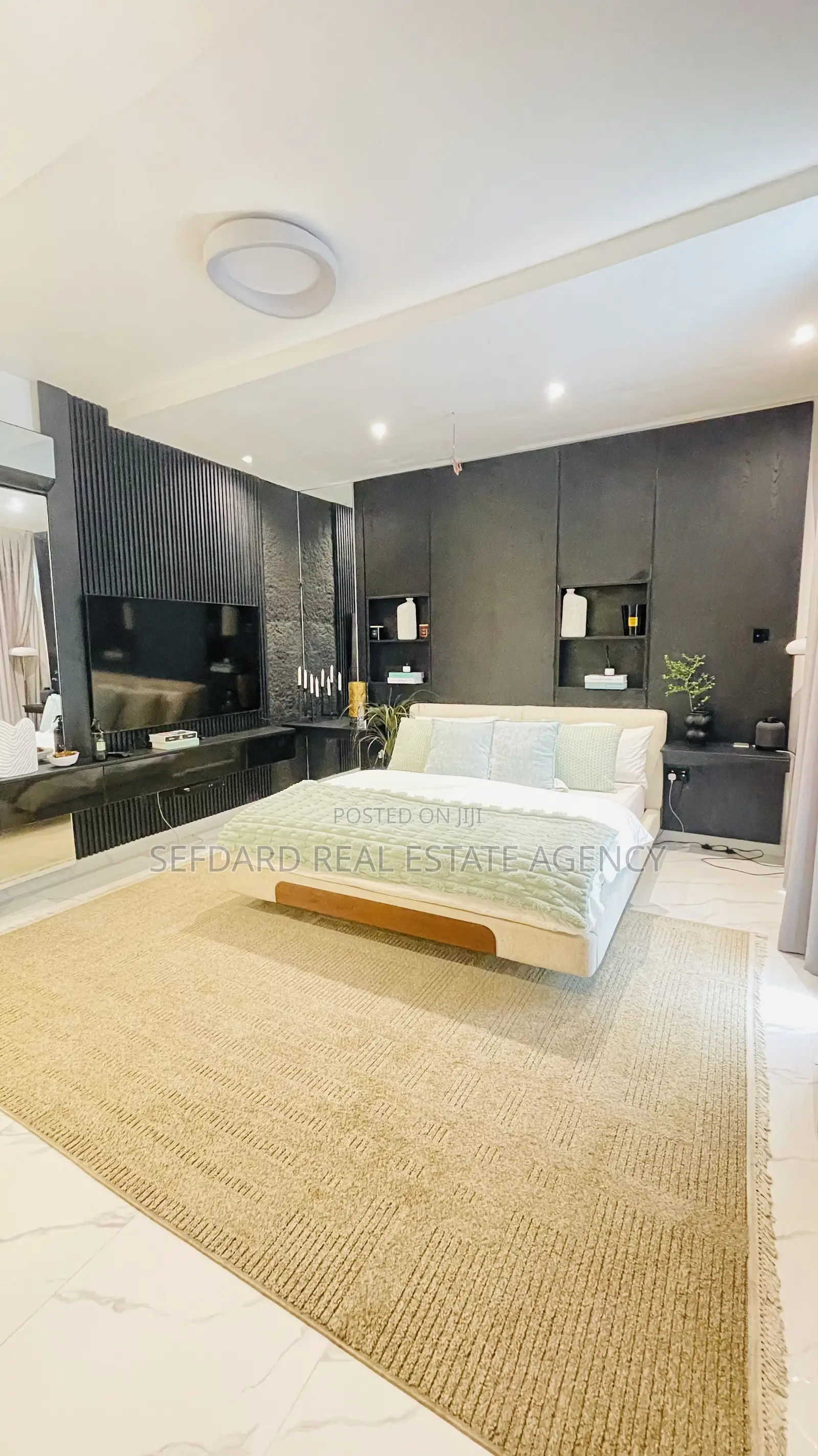 4bdrm Duplex in Tseaddo for sale