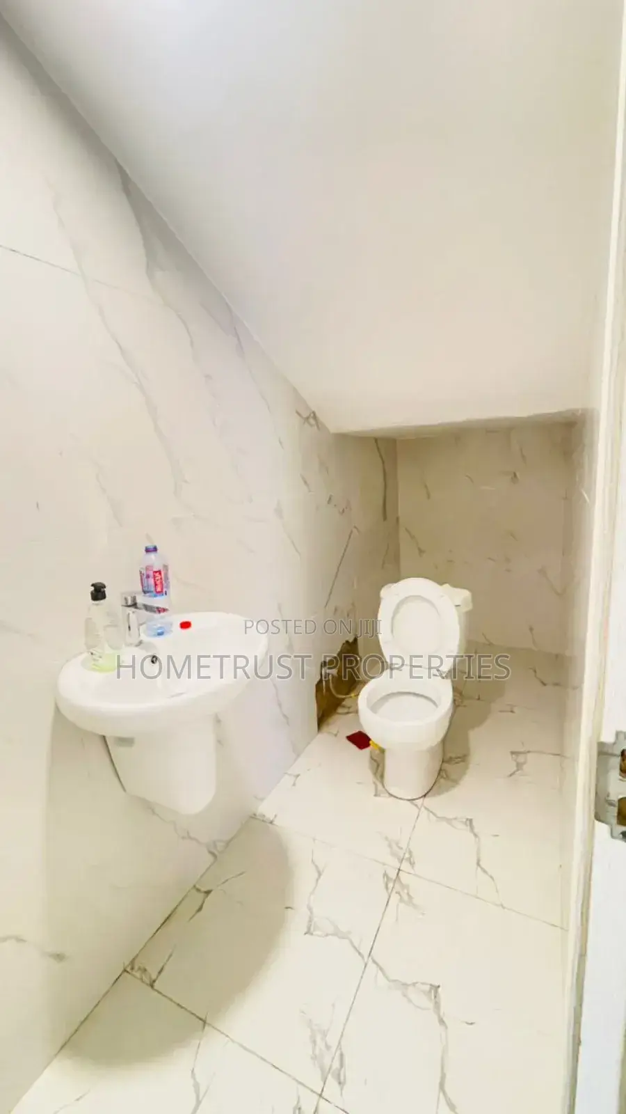 Furnished 4bdrm Duplex in Tseaddo for sale