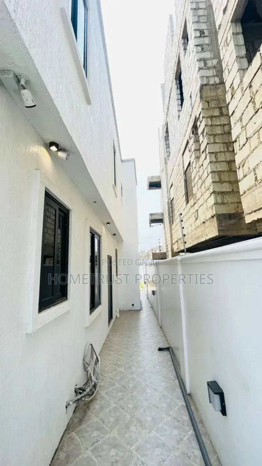 Furnished 4bdrm Duplex in Tseaddo for sale