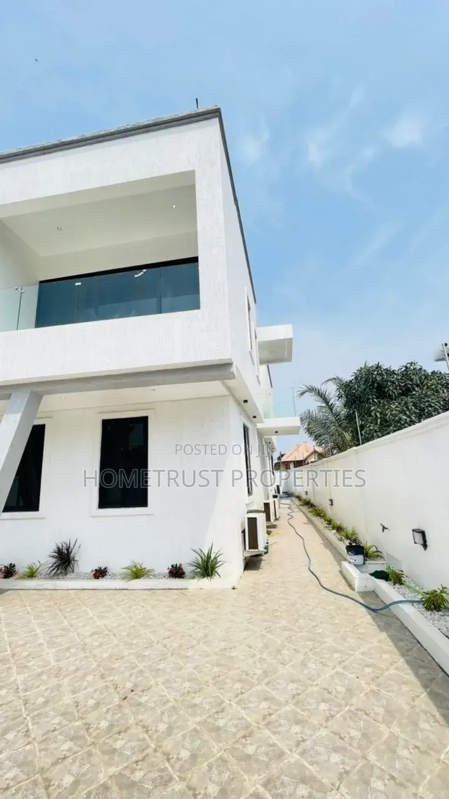 Furnished 4bdrm Duplex in Tseaddo for sale