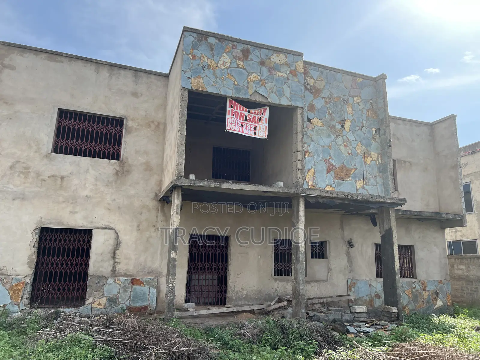 9bdrm House in Prampram for sale