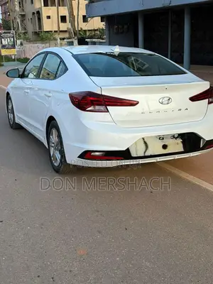 Hyundai Elantra SEL 2019 White