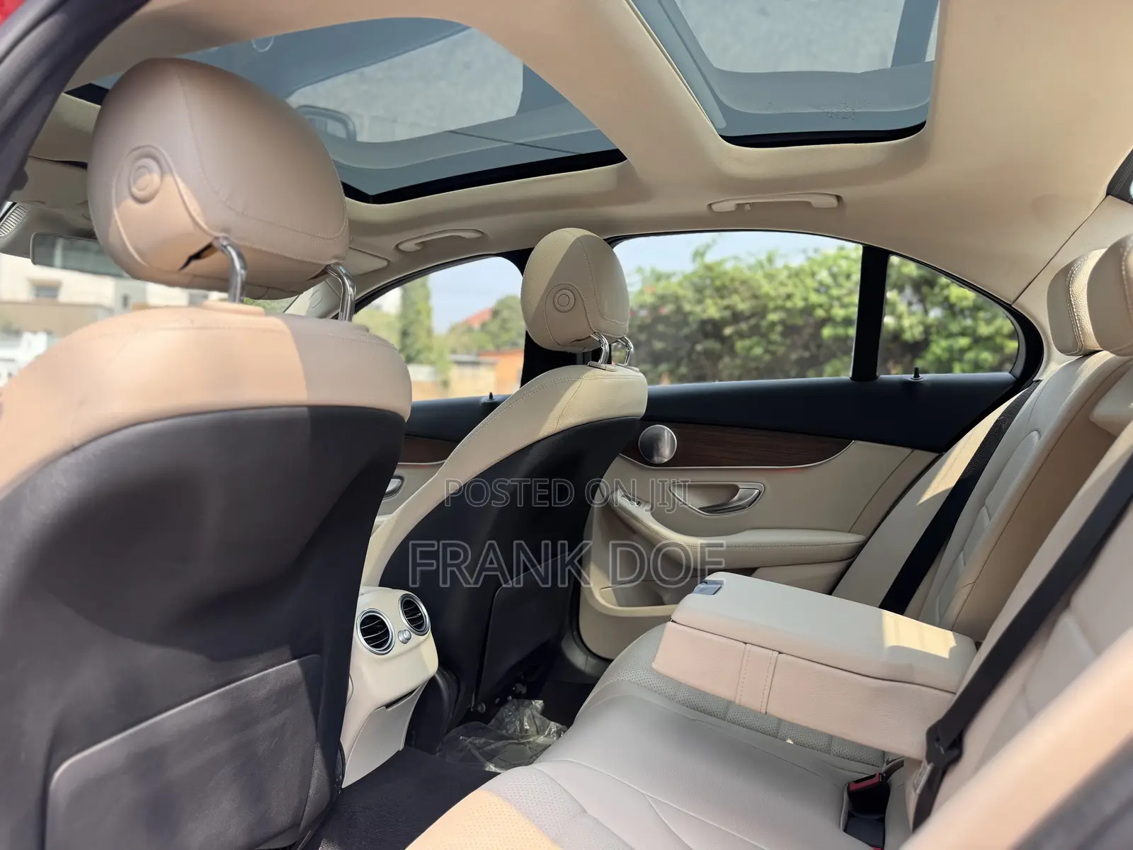 Mercedes-Benz C300 2020 Red