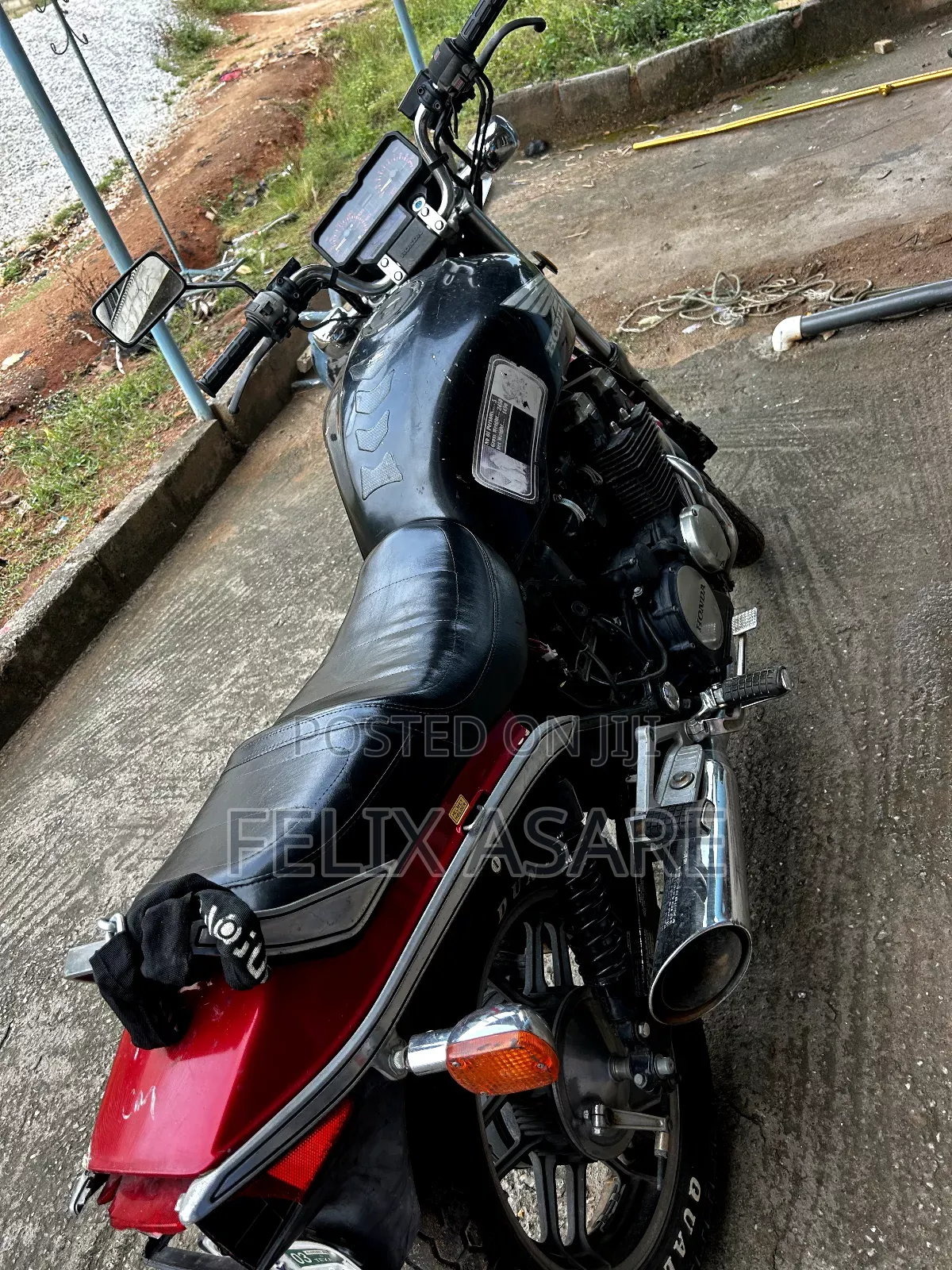 Honda Super Hawk 2005 Black