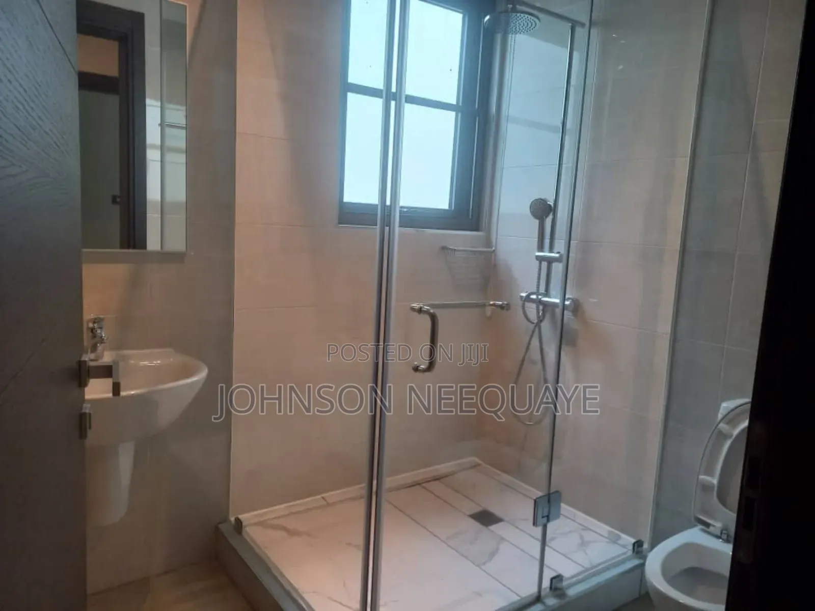 4bdrm Apartment in American House for rent