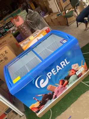 “&:Pearl Durable Ice Cream/Display Freezer 210 Litres