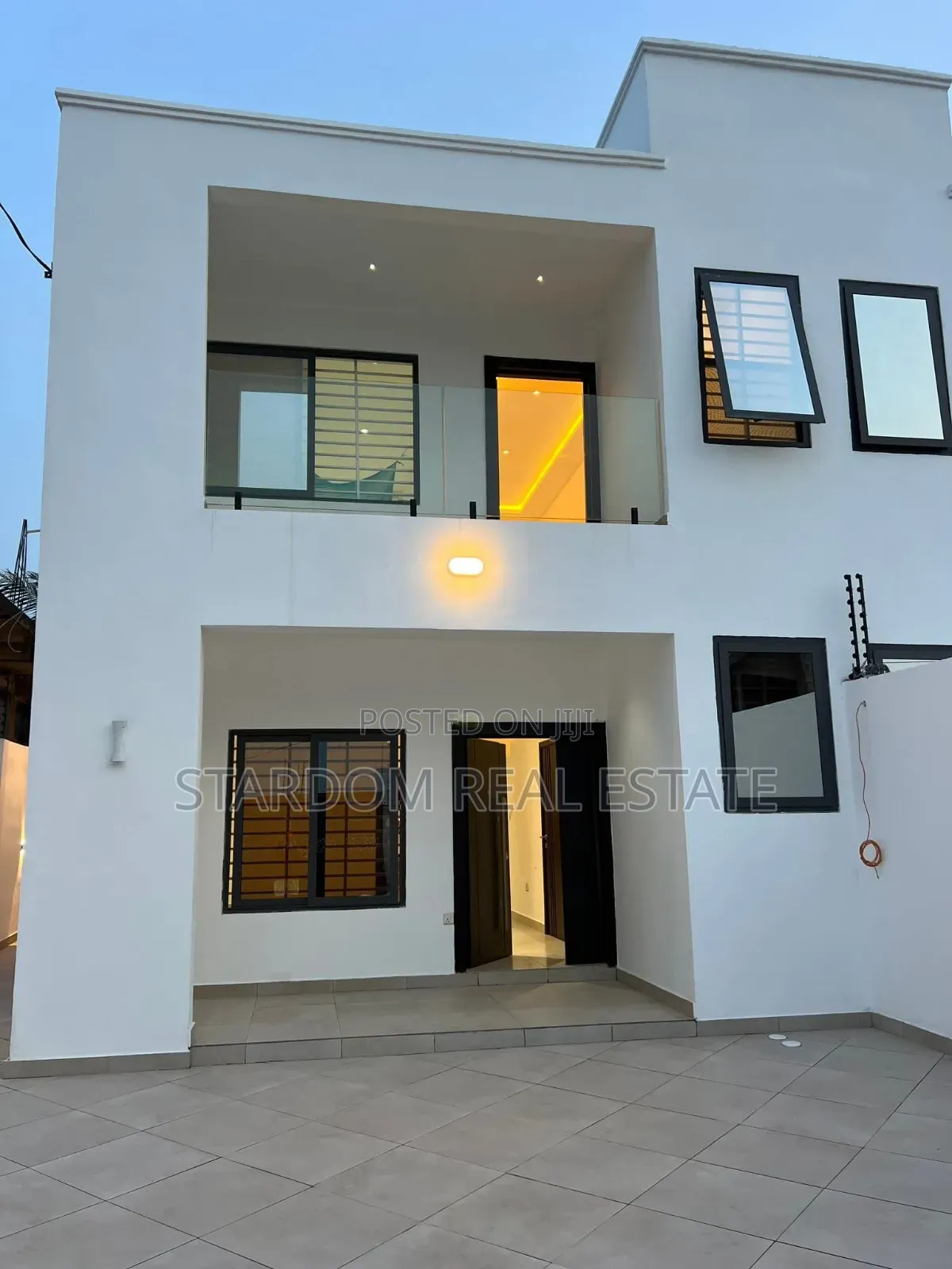 2bdrm Duplex in Adjiringanor, Ability for sale