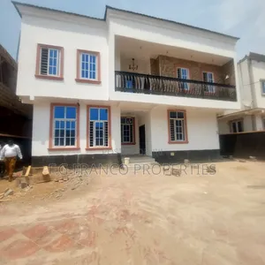5bdrm House in Kg Franco Properties, Sakumono for sale