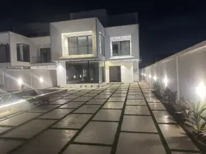 5bdrm House in Green, Ashaley Botwe for sale