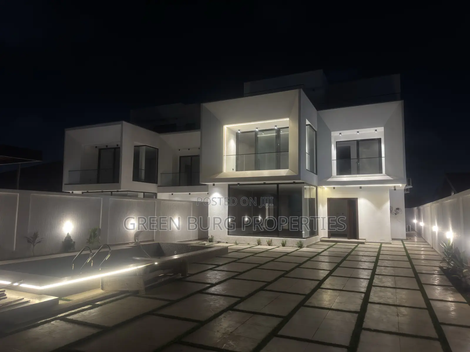 5bdrm House in Green, Ashaley Botwe for sale