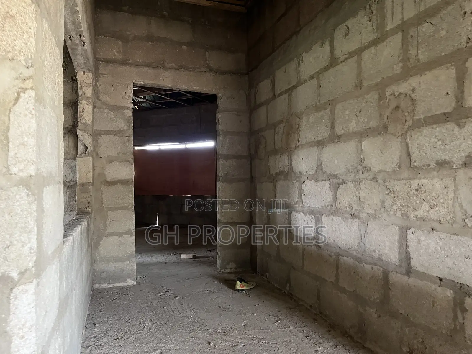 5bdrm House in Apaaso, Kumasi Metropolitan for sale