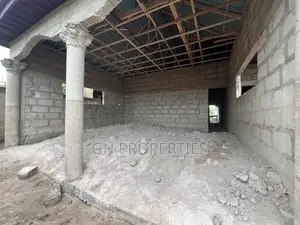 5bdrm House in Apaaso, Kumasi Metropolitan for sale