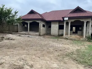 5bdrm House in Apaaso, Kumasi Metropolitan for sale