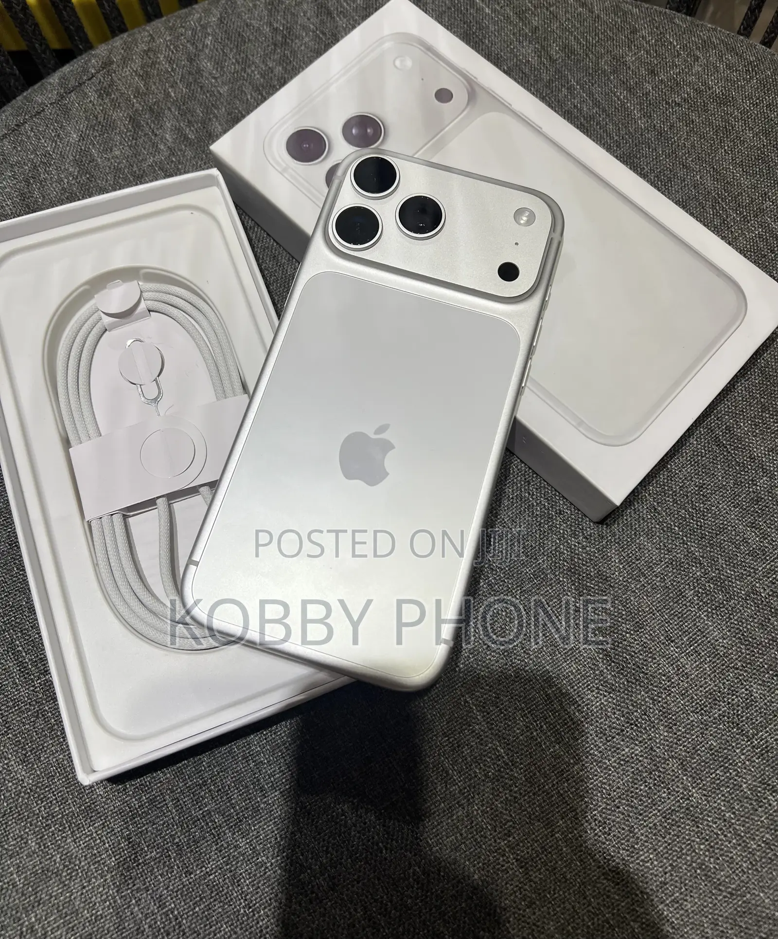 Apple iPhone 17 Pro Max 1 TB Silver