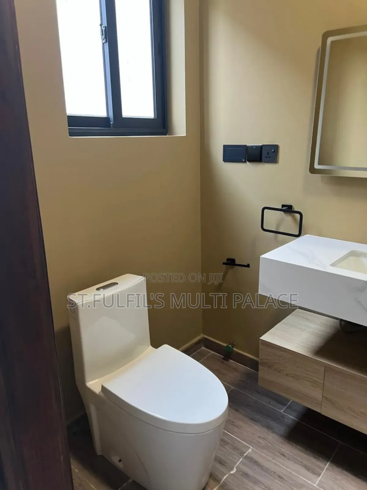 4bdrm House in Oyarifa, Barrier for sale