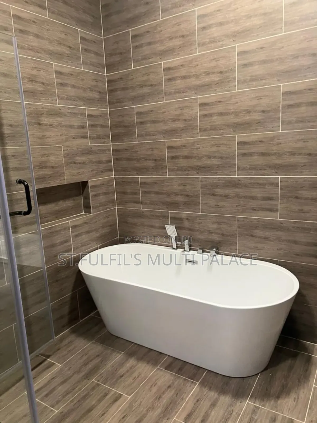 4bdrm House in Oyarifa, Barrier for sale