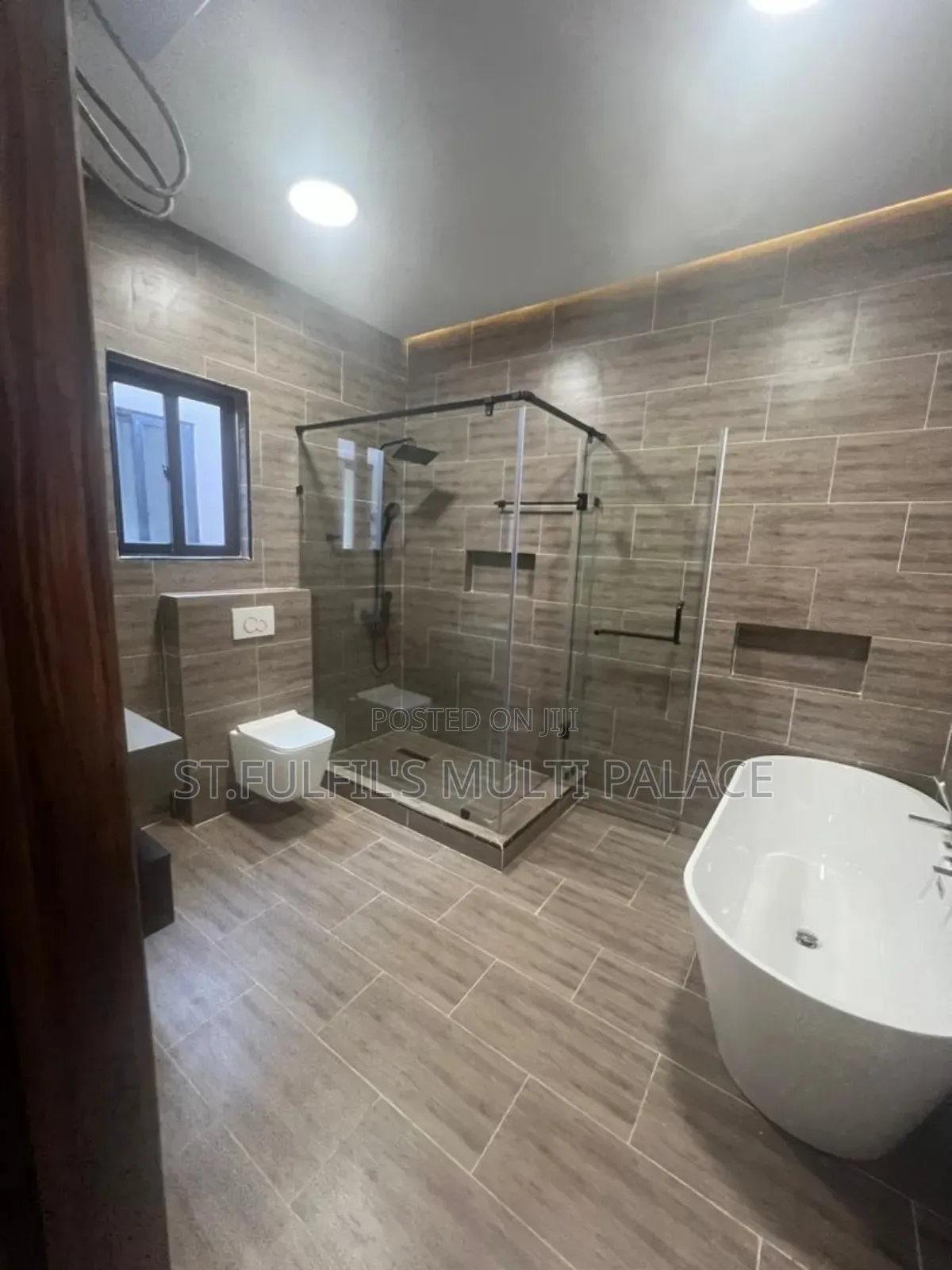 4bdrm House in Oyarifa, Barrier for sale