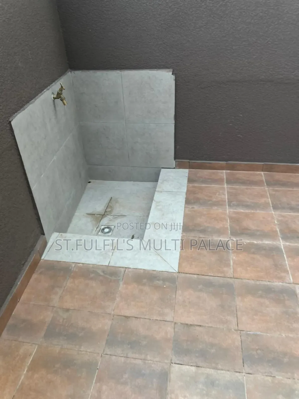 4bdrm House in Oyarifa, Barrier for sale