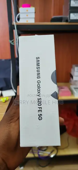 New Samsung Galaxy S20 FE 5G 128 GB Black
