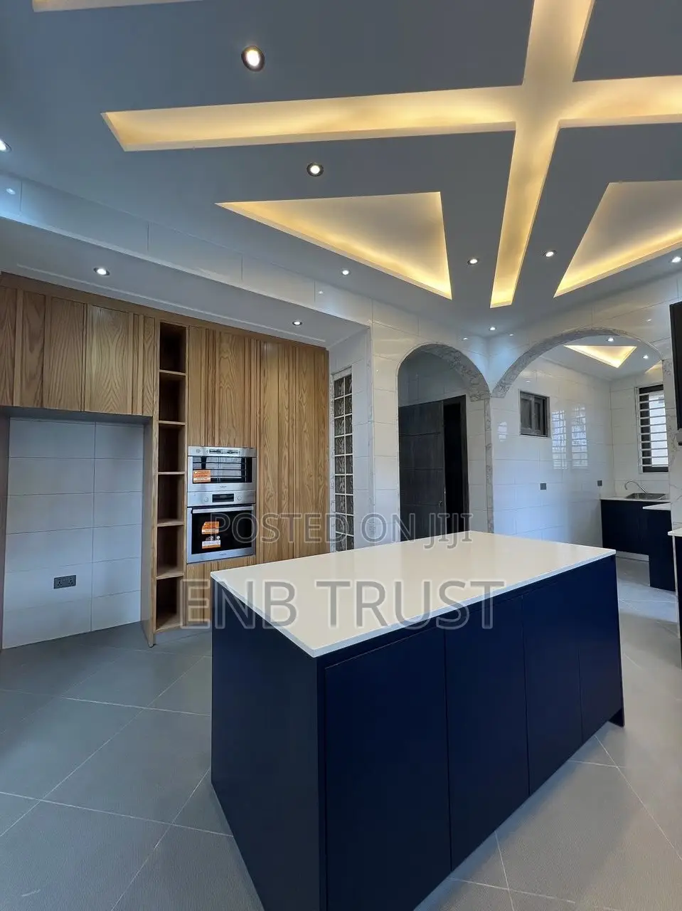 5bdrm Duplex in Trasaco, Ghana Link Area for sale