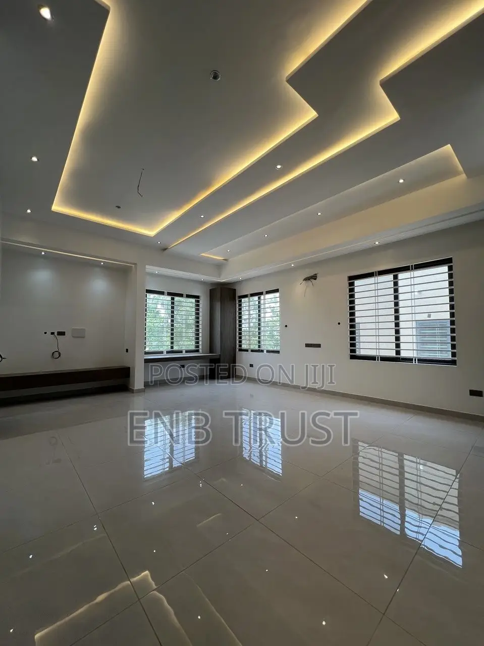 5bdrm Duplex in Trasaco, Ghana Link Area for sale